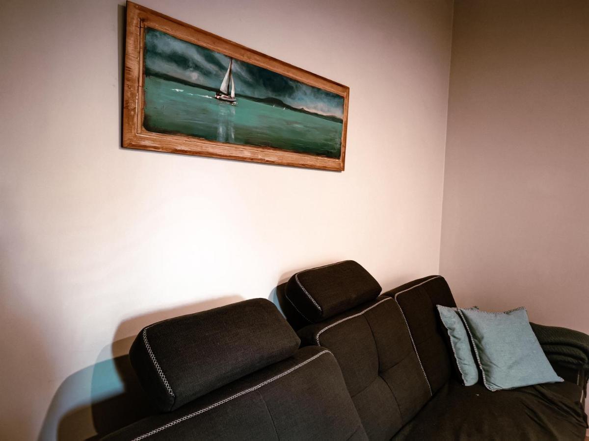 Veled Teljes Vendeghaz Badacsony Holiday home Badacsonytomaj